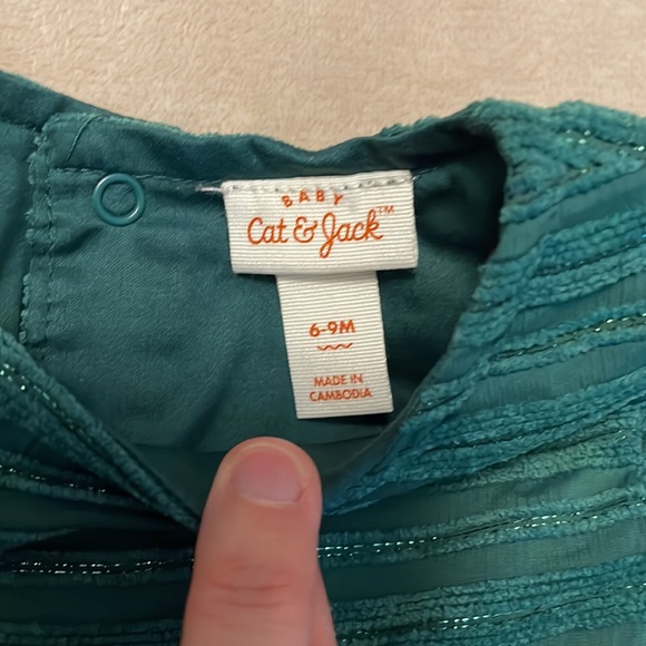 Christmas Holiday Red Plaid Bundle | 6-9 & 6-12 mos - Picture 3 of 13